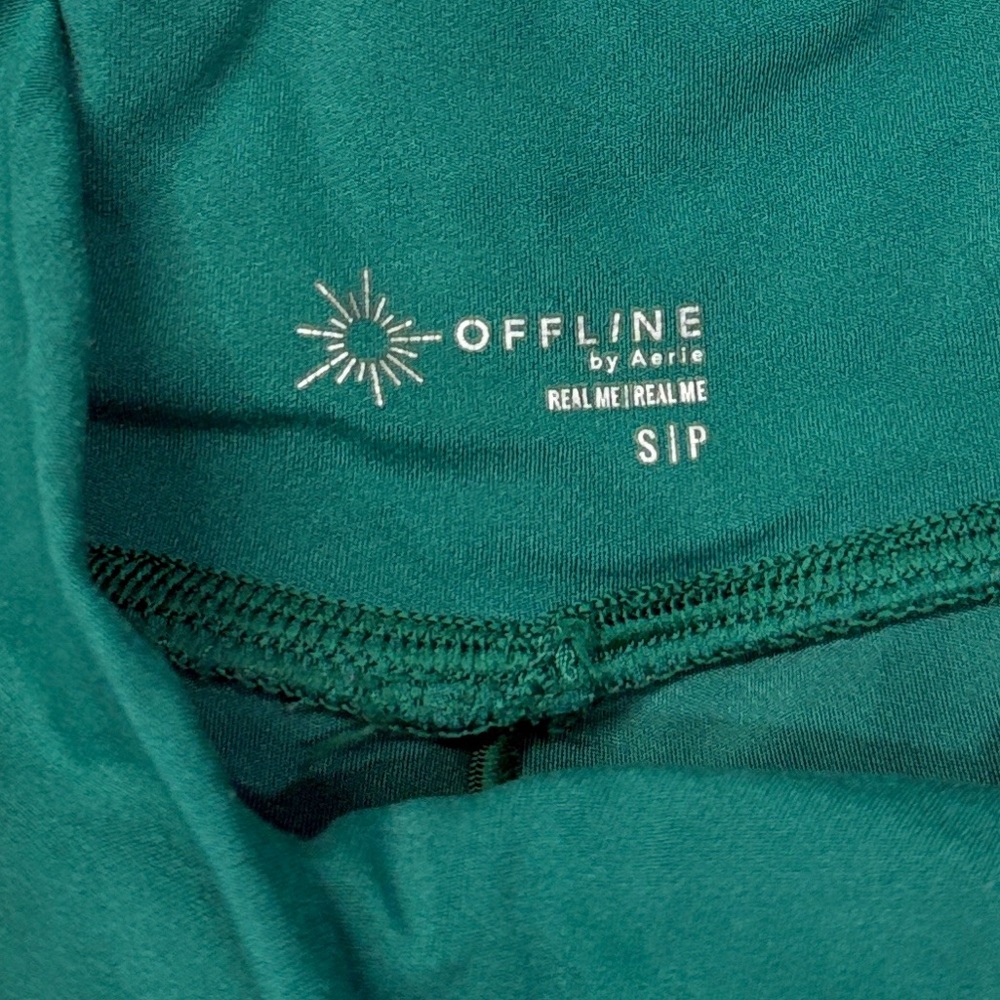 Aerie Crossover Flowy Stretch Shorts Green - Picture 3 of 4